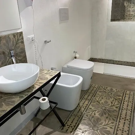 Settegrana Con Vasca Idromassaggio Cinisi