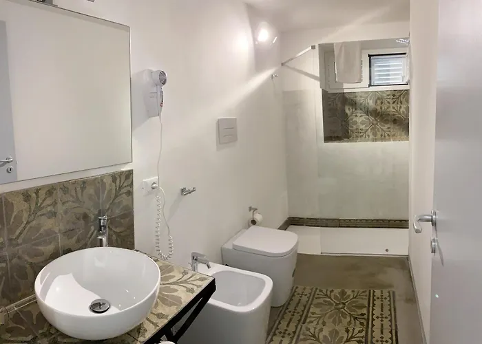 Settegrana Con Vasca Idromassaggio Frühstückspension 4*